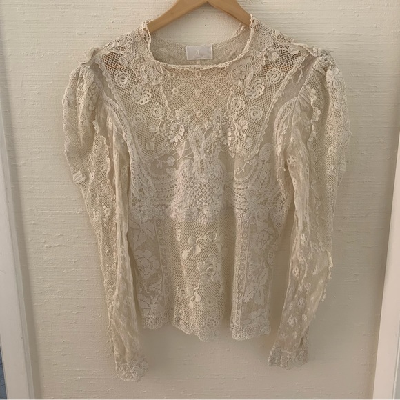 Vintage lace long sleeve blouse - Picture 2 of 6